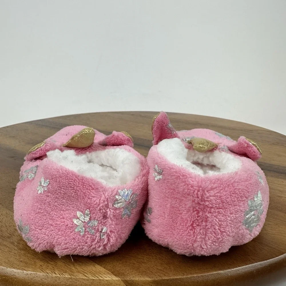New Little Kids BMagical By Btween Pink Rainbow Fuzzy Lined Slippers Size 2 C